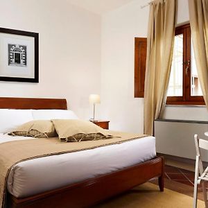 Studio met een King Size Bed